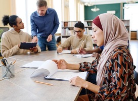Taalscholen voor inburgeraars zien verzuim soms oplopen tot 40 procent Taalscholen voor inburgeraars zien verzuim soms oplopen tot 40 procent